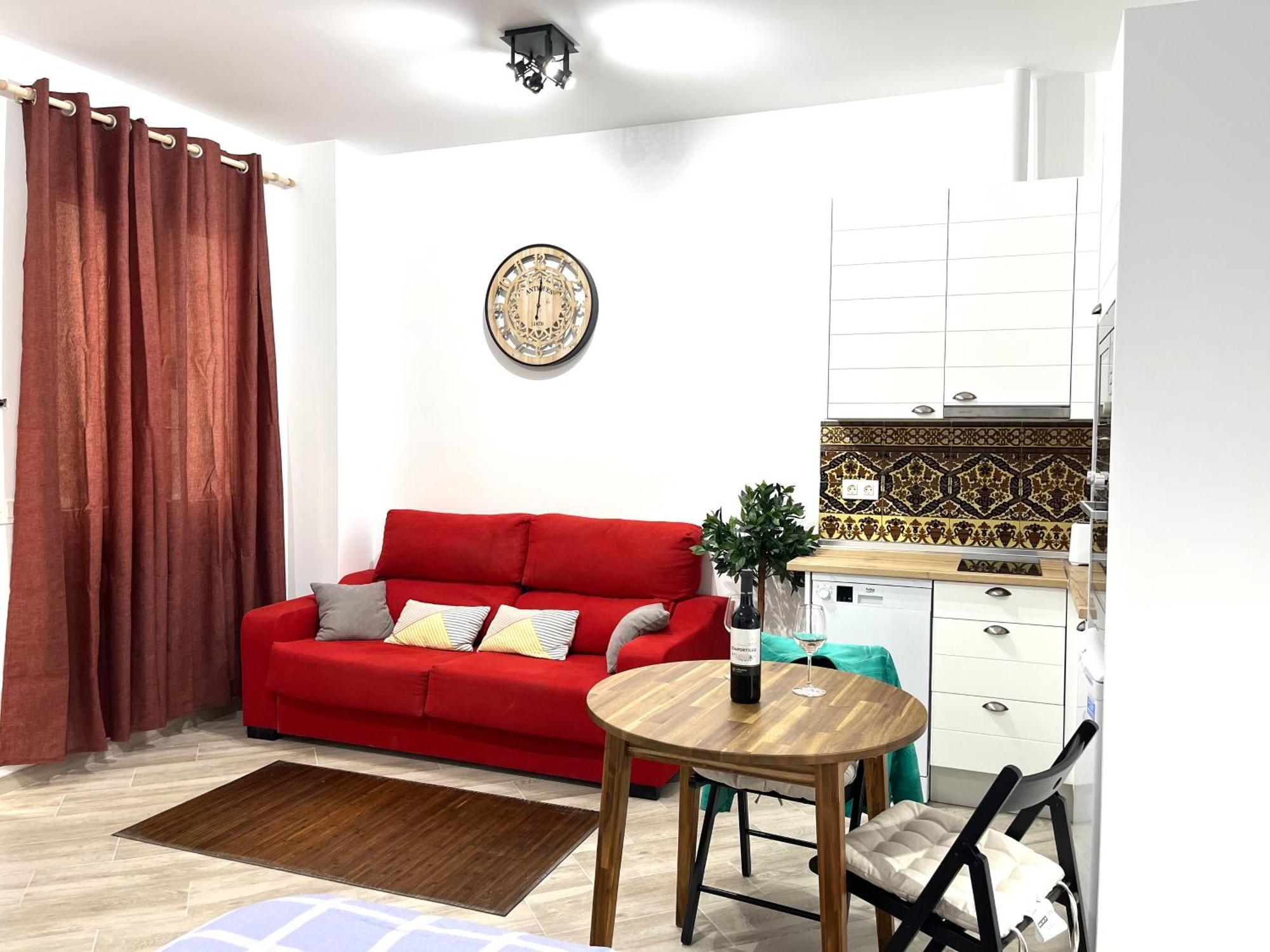 Malasana 51, New Art Apartment, Breakfast Included, Historic Center, Quite Neighborhood, Ml Малага Екстериор снимка